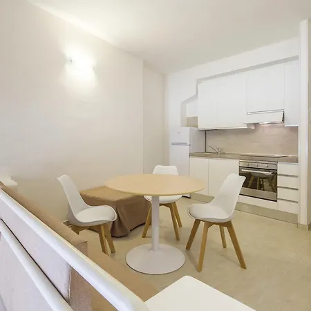Ricasoli Apartament *